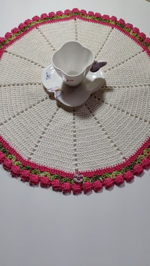 Centro mesa crochê tulipas 🌷