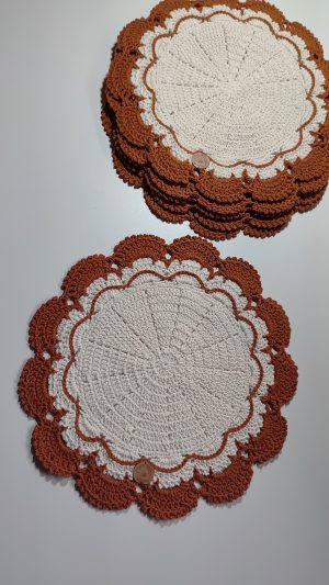 Conjunto bicolor rendado